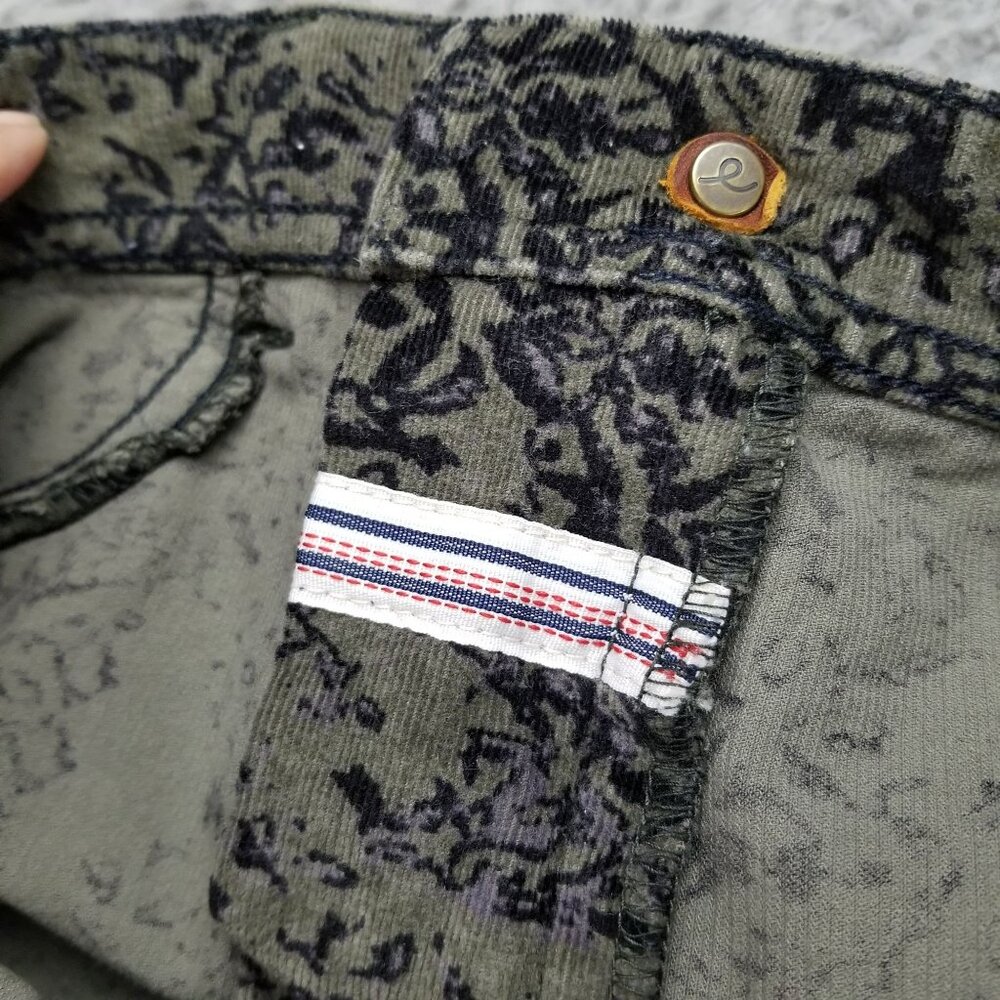 Pilcro Jeans Womens 28 Serif Olive Green Camo Print Corduroy Skinny Stretch - Picture 13 of 15